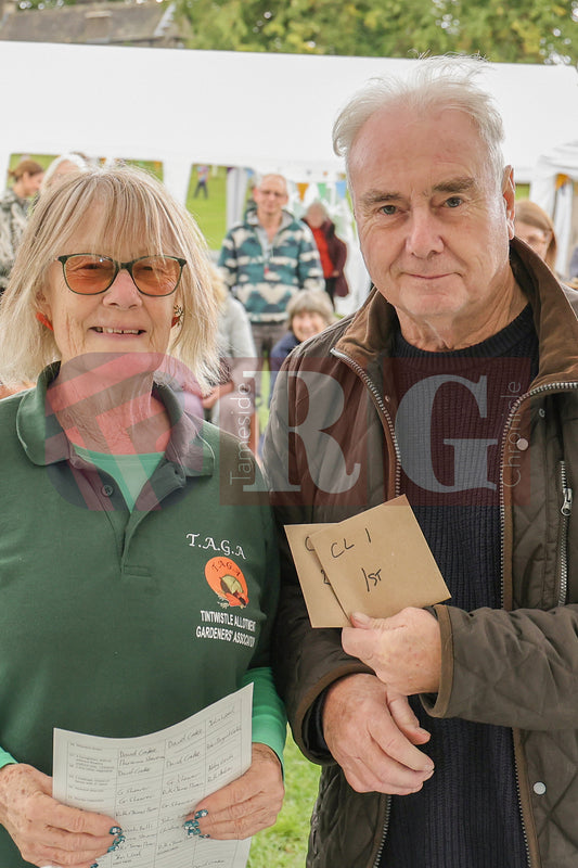 TINTWISTLE GARDENERS SHOW (112).JPG