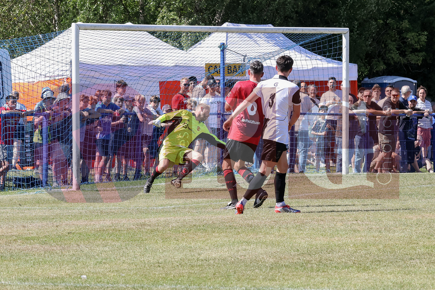 GLOSSOP NORTH EBD V UNITED LEGENDS  (94).JPG