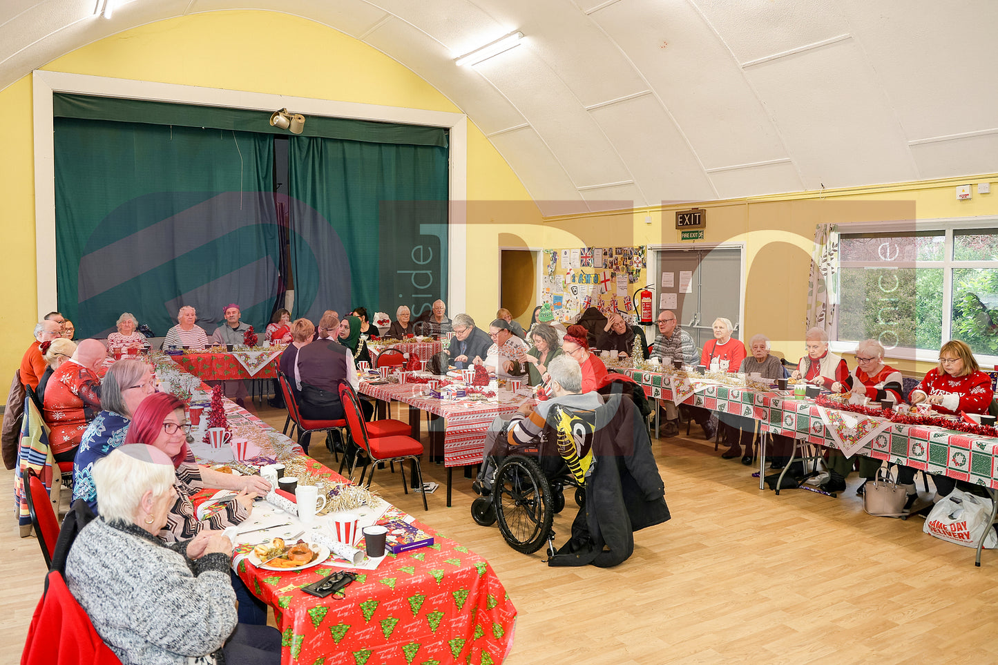 ST. PETERS COMMUNITY XMAS DINNER 2025 (41).JPG