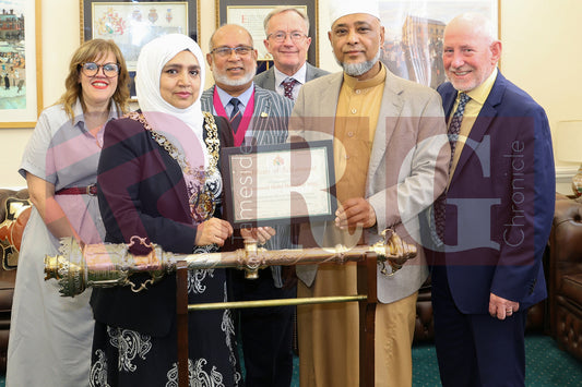 TAMESIDES MBE HARRY CATHERALL ABDUL MOSSOBIR (31).JPG