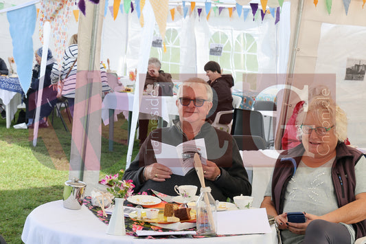 TINTWISTLE GARDENERS SHOW (43).JPG