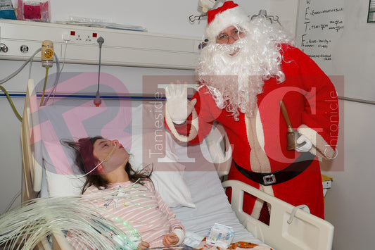 TAMESIDE HOSPITAL CHILDRENS WARD WITH SANTA 2025 (35).JPG