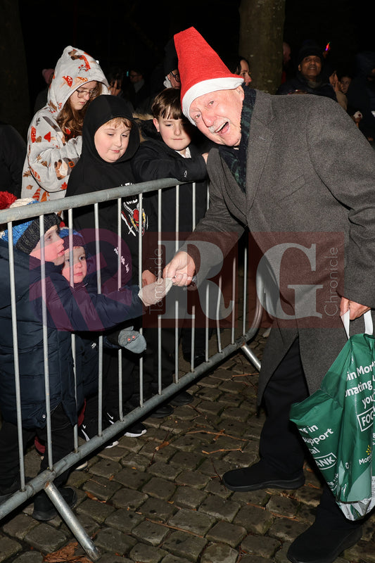 DUKINFIELD LIGHTS SWITCH ON (62).JPG