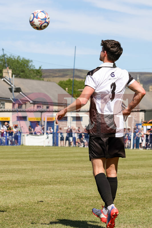 GLOSSOP NORTH EBD V UNITED LEGENDS  (106).JPG