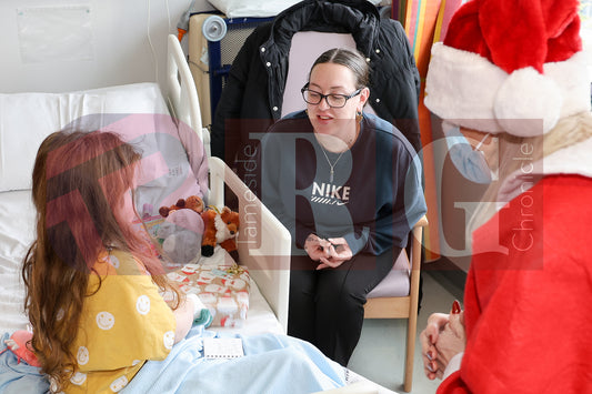 TAMESIDE HOSPITAL CHILDRENS WARD WITH SANTA 2025 (72).JPG