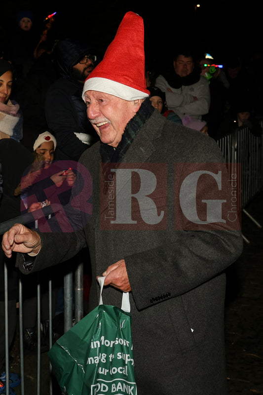 DUKINFIELD LIGHTS SWITCH ON (60).JPG