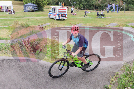 HADFIELD PICNIC IN THE PARK (41).JPG