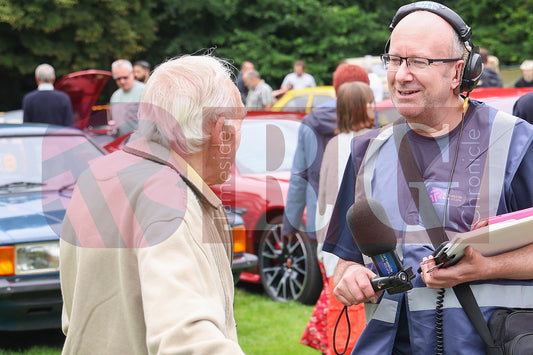 GLOSSOP CAR SHOW (68).JPG