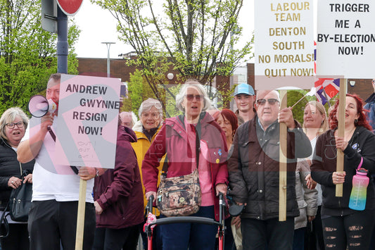 CALLING FOR MP TO GO DENTON 2025 (49).JPG