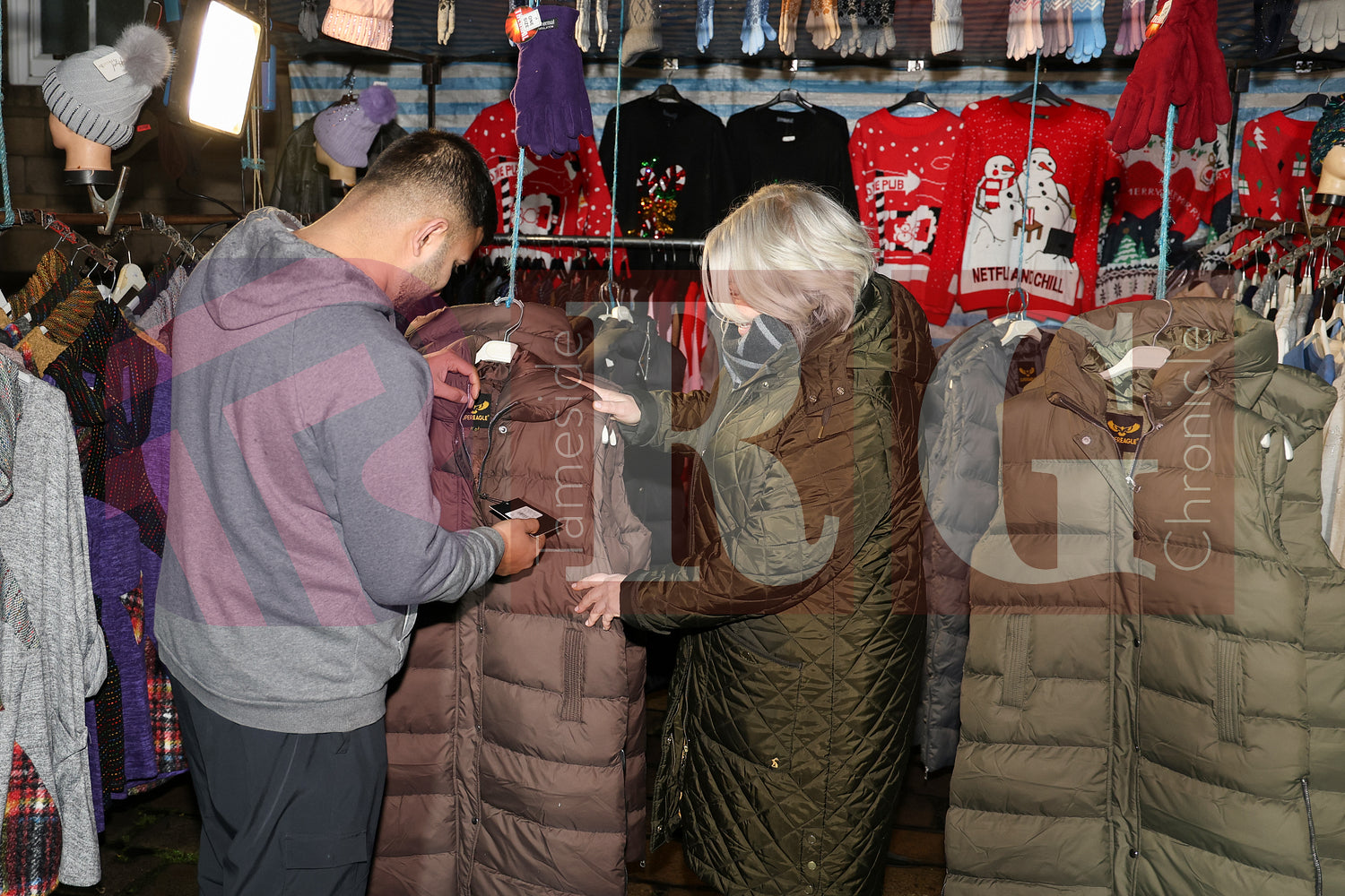 GLOSSOP LIGHT SWITCH ON 2025 (75).JPG