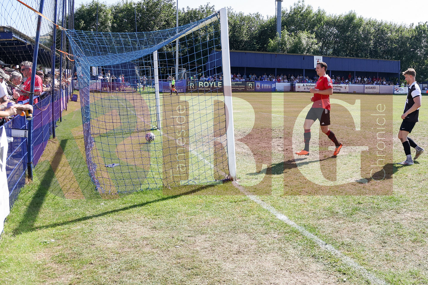 GLOSSOP NORTH EBD V UNITED LEGENDS  (43).JPG