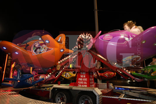 DROYLSDEN LIGHTS SWITCH ON 2024 (79).JPG