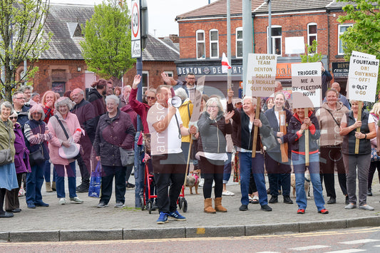 CALLING FOR MP TO GO DENTON 2025 (23).JPG