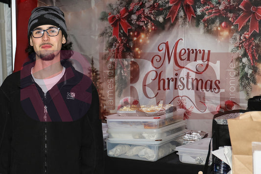 GLOSSOP LIGHT SWITCH ON 2025 (56).JPG