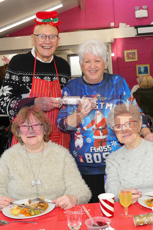 TOGETHER CENTRE DUKINFIELD XMAS DINNER 2025 (13).JPG
