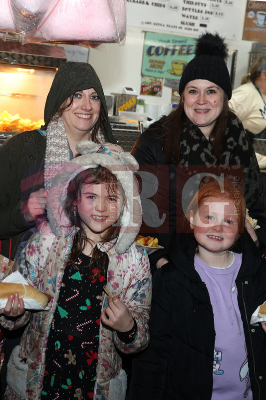 RYECROFT HALL XMAS FAIR (39).JPG