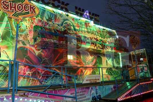 GLOSSOP LIGHT SWITCH ON 2025 (51).JPG