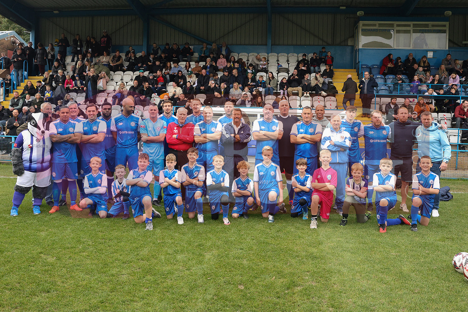 STALYBRIDGE CELTIC LEGENDS V MAN UTD LEGENDS (18).JPG