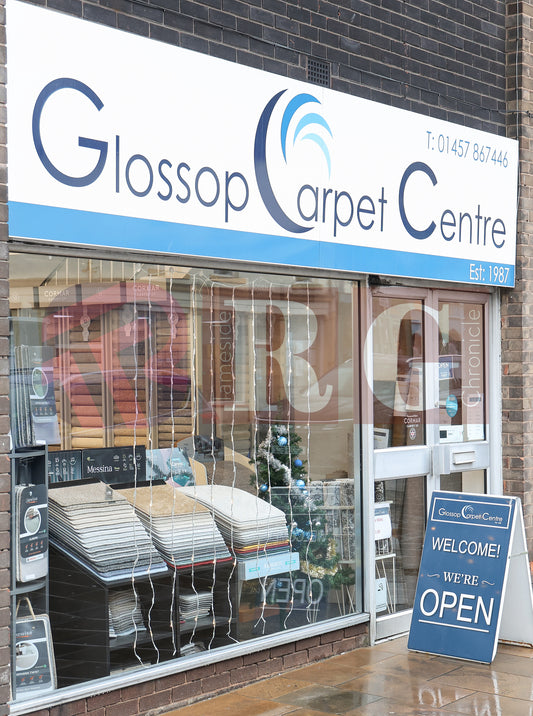 GLOSSOP CHRISTMAS SHOPS 2025 (60).JPG