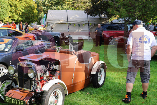 GLOSSOP CAR SHOW (7).JPG