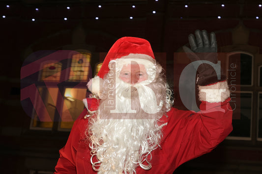 DUKINFIELD LIGHTS SWITCH ON (89).JPG