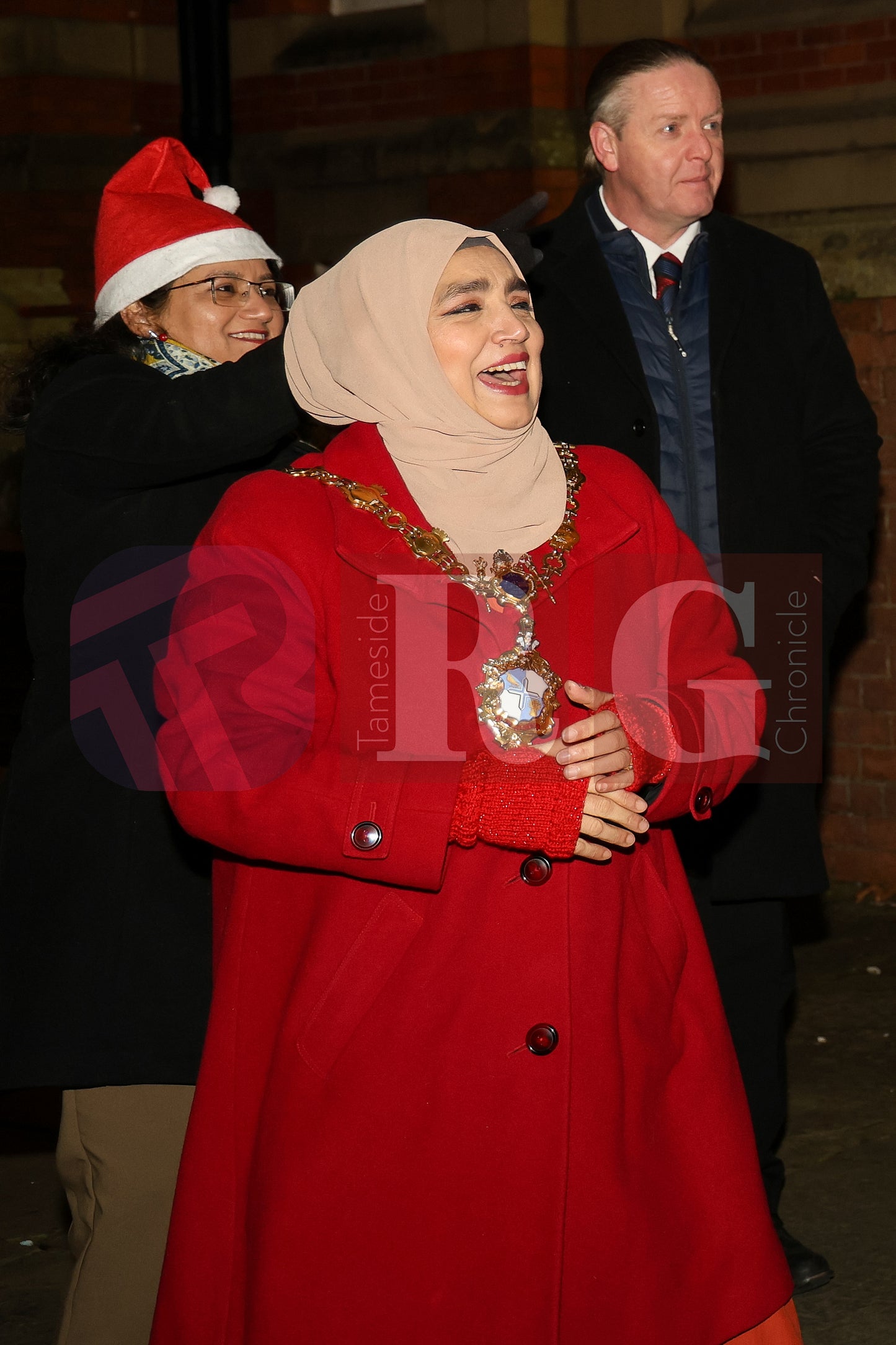 DUKINFIELD LIGHTS SWITCH ON (72).JPG