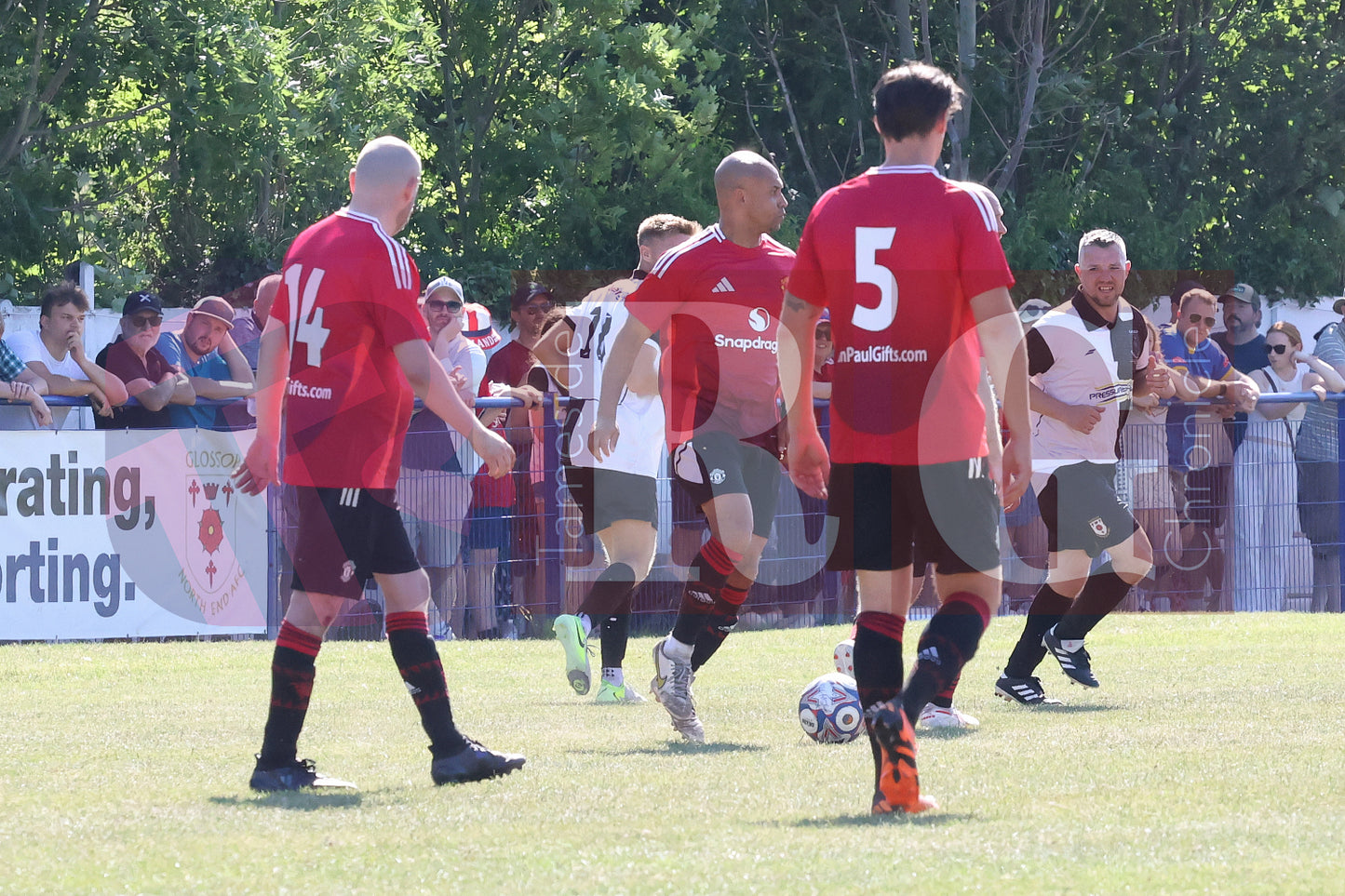 GLOSSOP NORTH EBD V UNITED LEGENDS  (154).jpg