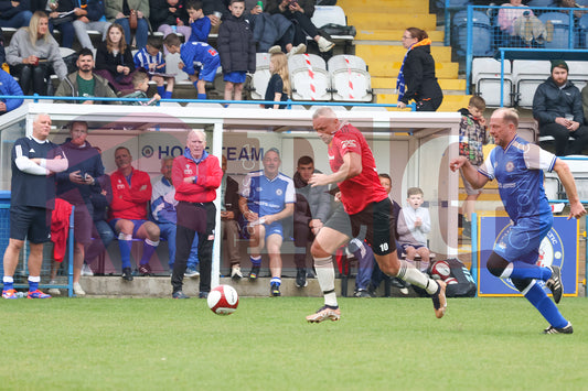 STALYBRIDGE CELTIC LEGENDS V MAN UTD LEGENDS (178).JPG
