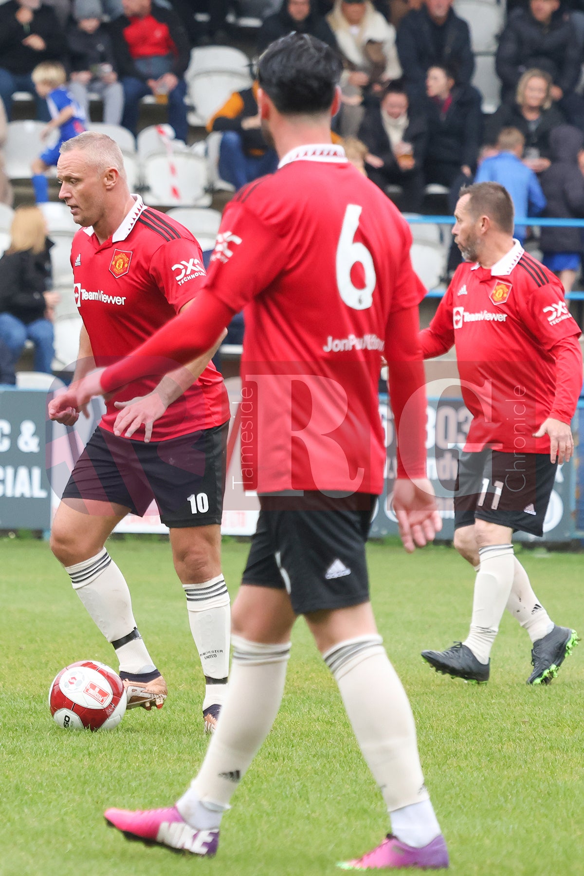 STALYBRIDGE CELTIC LEGENDS V MAN UTD LEGENDS (138).JPG