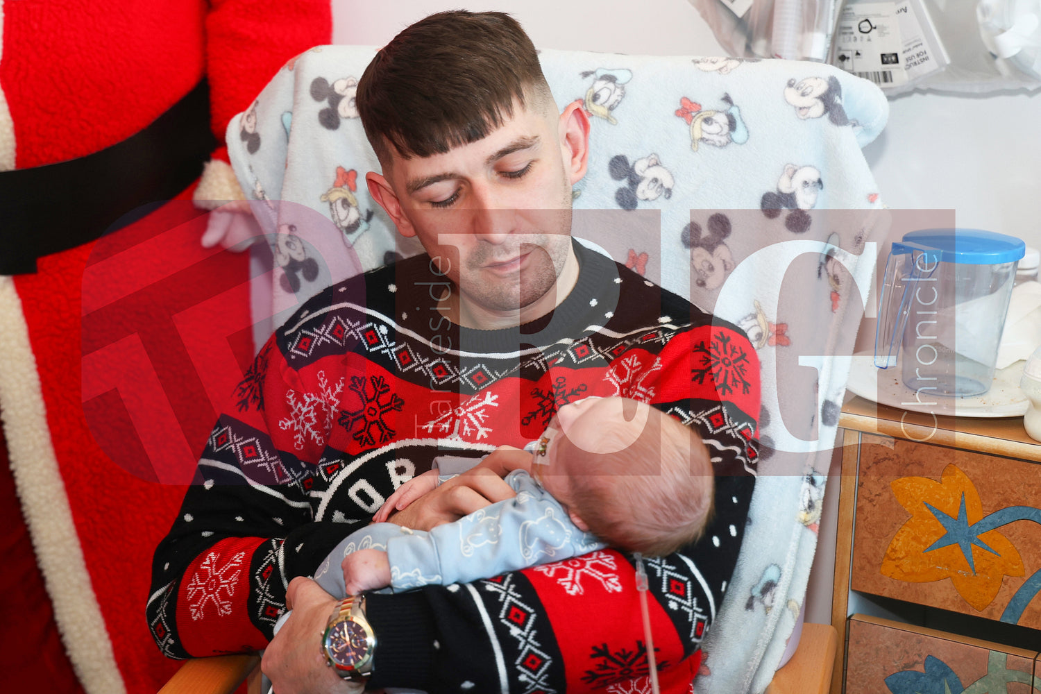 SANTA VISIT TAMESIDE CHILDRENS UNIT 2024 (56).JPG
