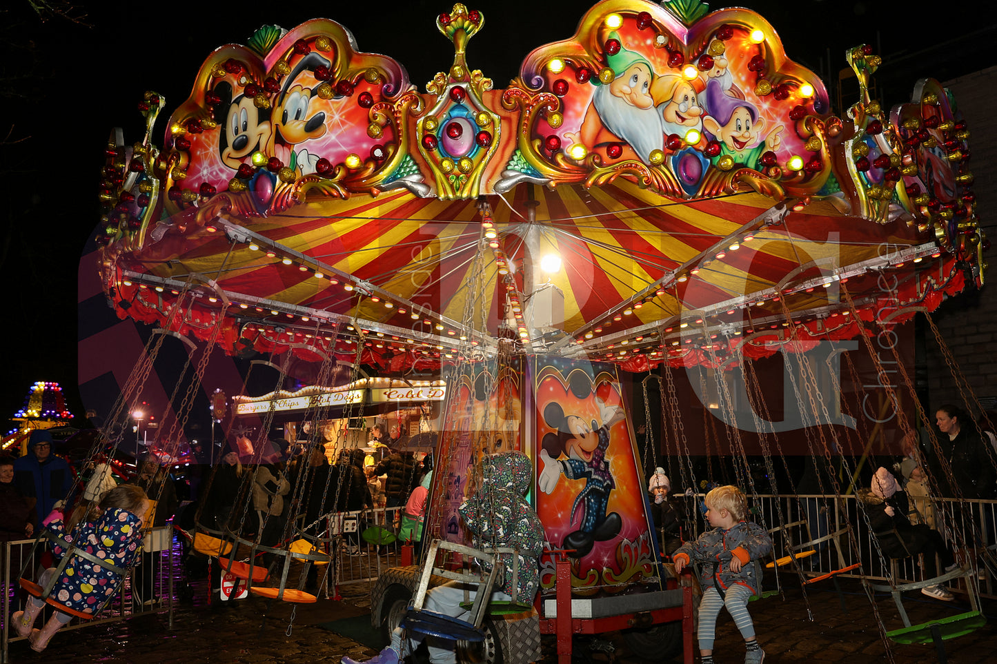 GLOSSOP LIGHT SWITCH ON 2025 (96).JPG