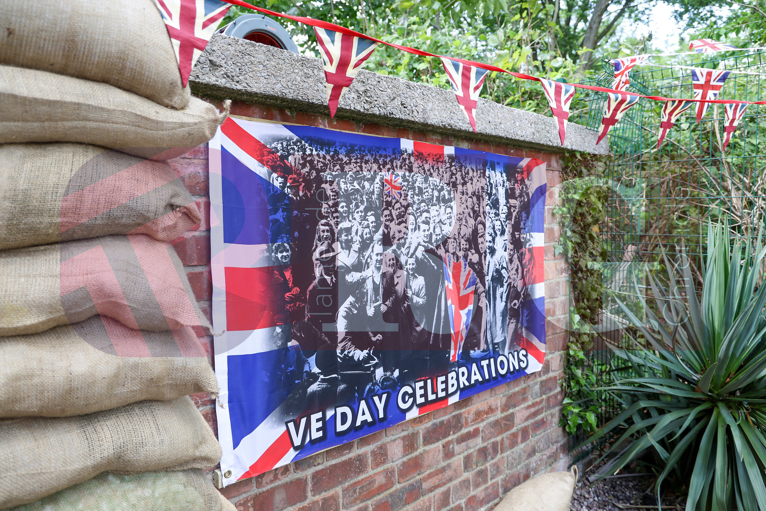 RAY VE DAY 2025 DROYLSDEN  (66).JPG