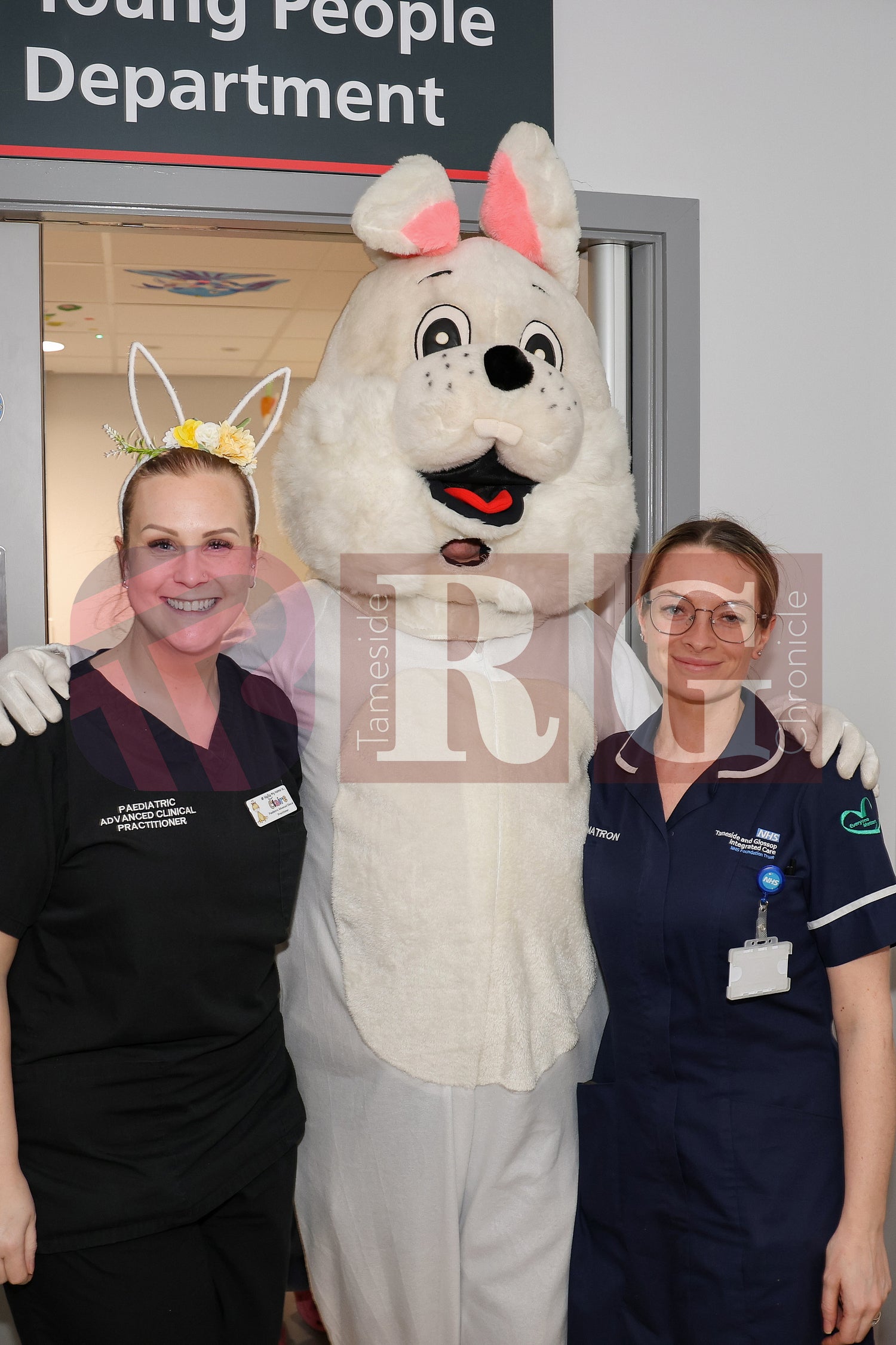 TAMESIDE HOSPITAL CHILDRENS WARD EASTER STAGECOACH (59).JPG