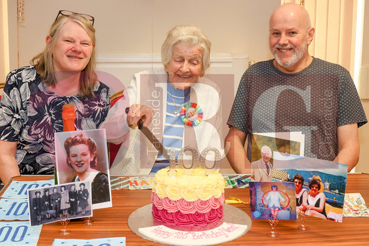 ST PETERS STALYBRIDGE 100TH BIRTHDAY VERA 2025 (7).JPG