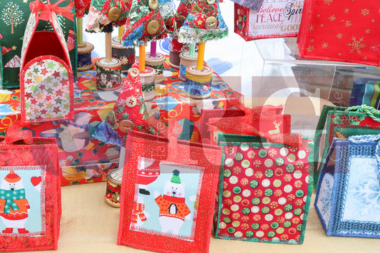 TEXTILE CONNECTIONS CRAFT FAIR LYMEFIELD (26).JPG