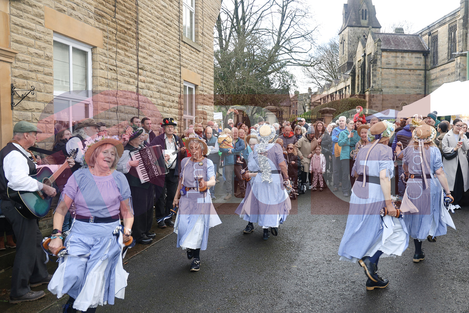 GLOSSOP CHRISTMAS MARKET 2024 (55).JPG