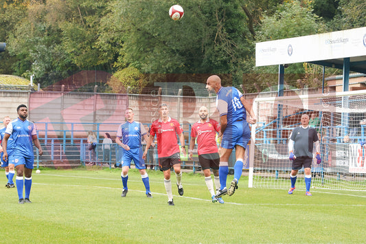 STALYBRIDGE CELTIC LEGENDS V MAN UTD LEGENDS (44).JPG
