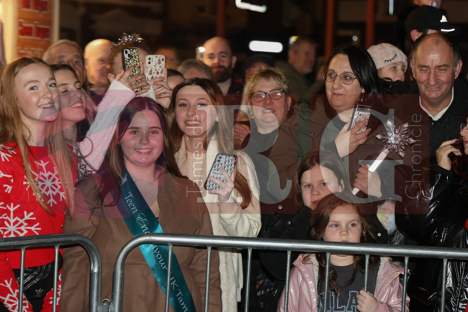 DROYLSDEN LIGHTS SWITCH ON 2024 (61).JPG