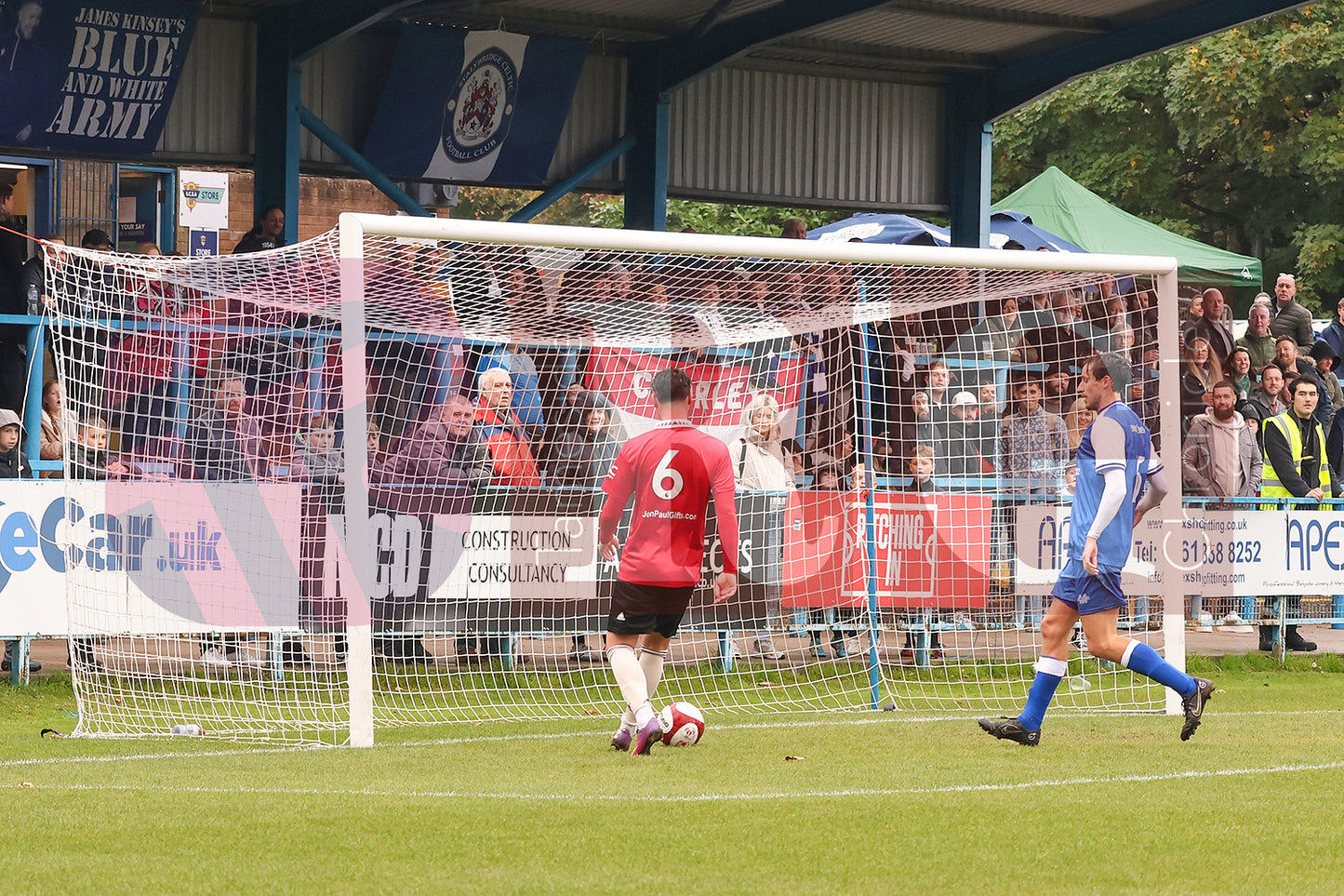 STALYBRIDGE CELTIC LEGENDS V MAN UTD LEGENDS (180).JPG