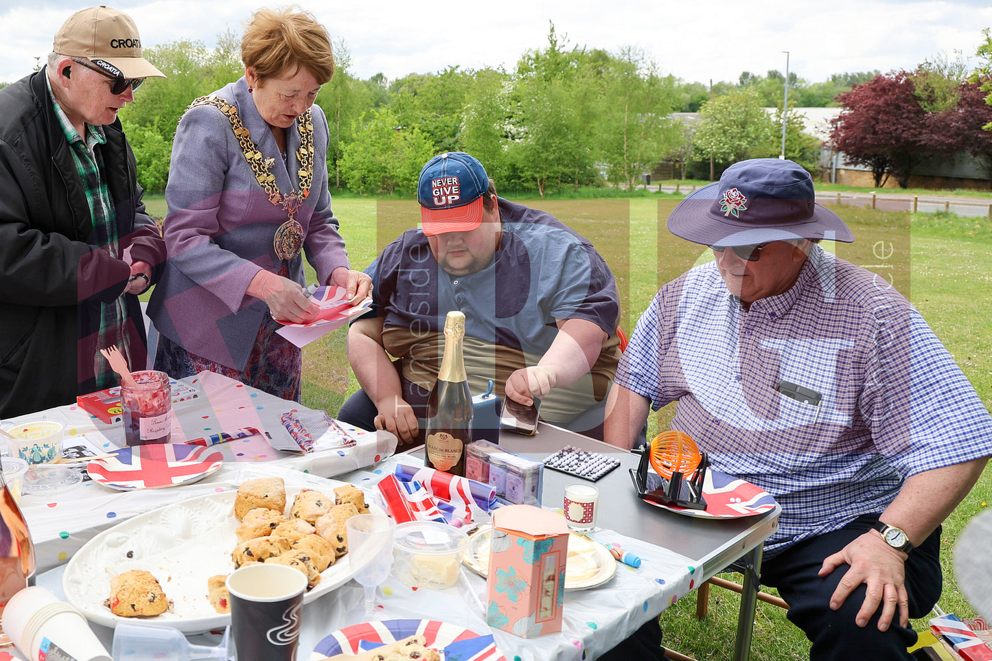 VE DAY THE COMMUNITY GARDEN DUKINFIELD (66).JPG