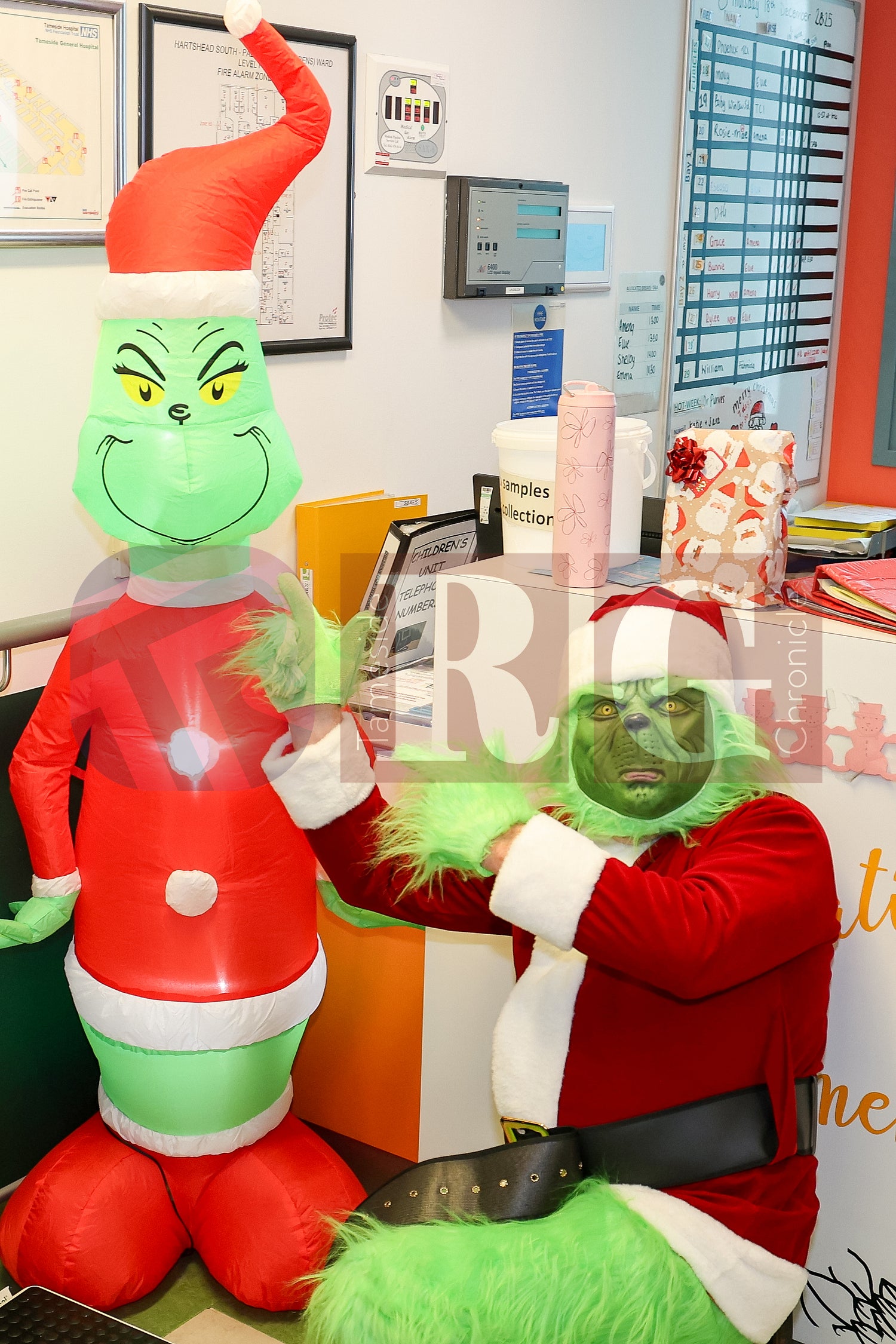 TAMESIDE HOSPITAL CHILDRENS WARD WITH SANTA 2025 (63).JPG