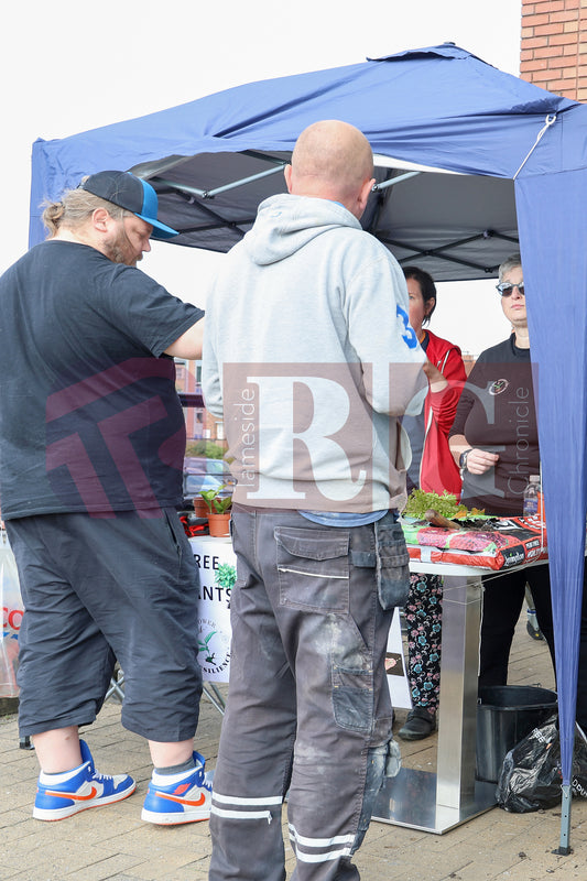 PLANT & SWAP EVENT TESCO STALYBRIDGE 2025 (35).JPG