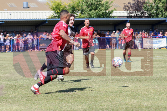 GLOSSOP NORTH EBD V UNITED LEGENDS  (79).JPG