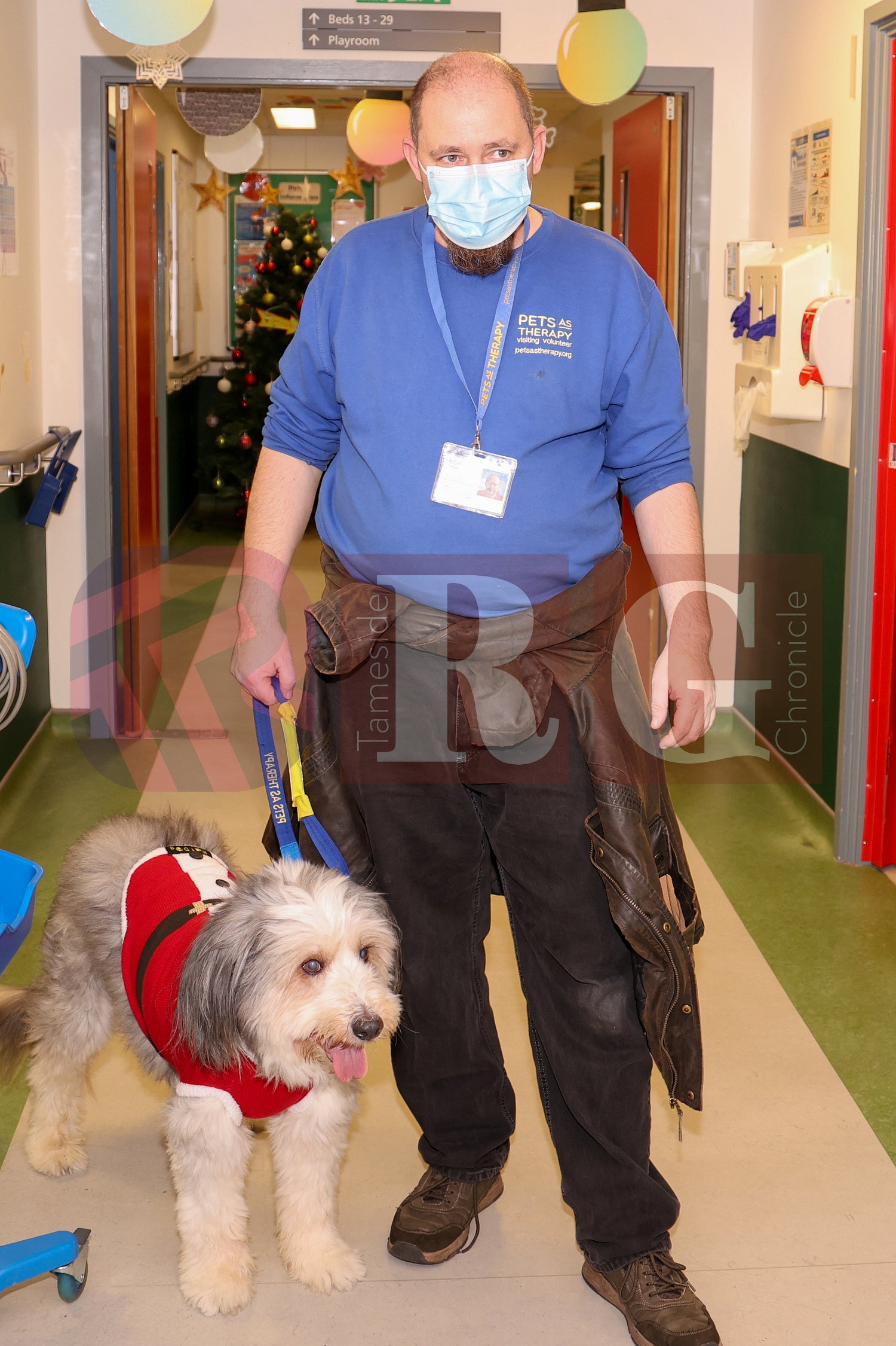 TAMESIDE HOSPITAL CHILDRENS WARD WITH SANTA 2025 (37).JPG
