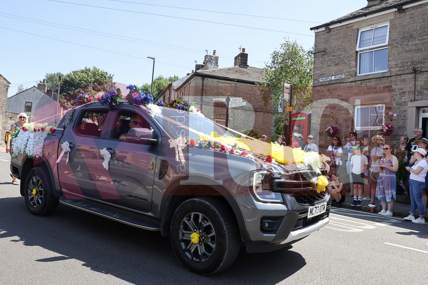 CHARLESWORTH CARNIVAL (84).JPG