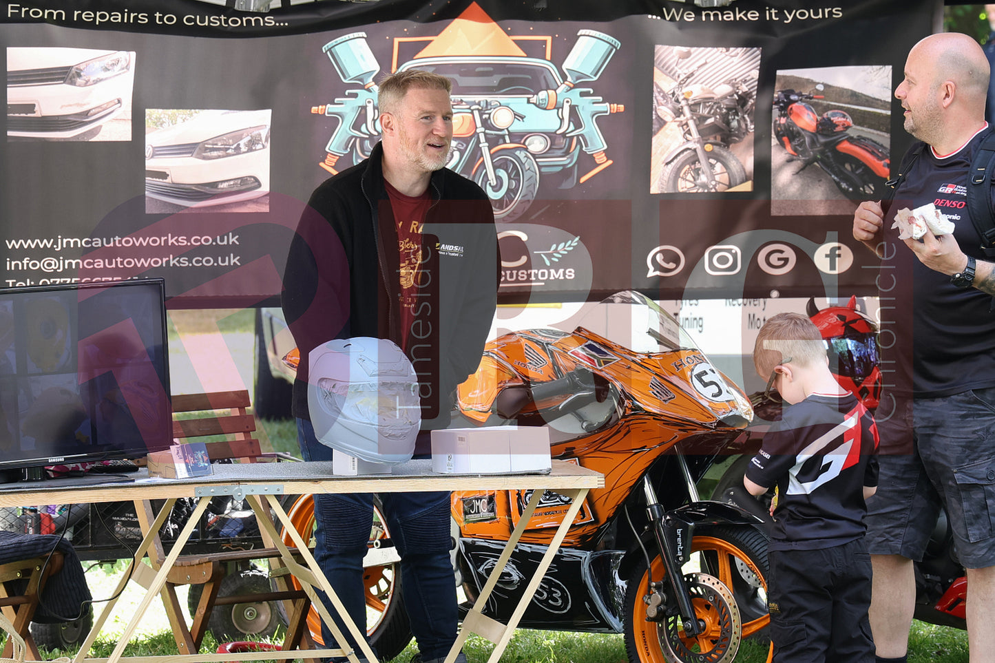 GLOSSOP CAR SHOW (88).JPG