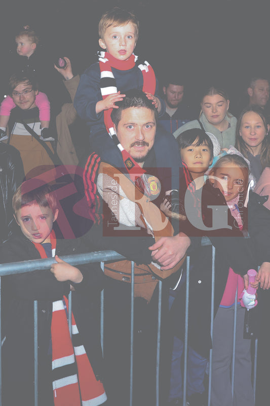 GLOSSOP FIREWORKS 2025 (66).JPG