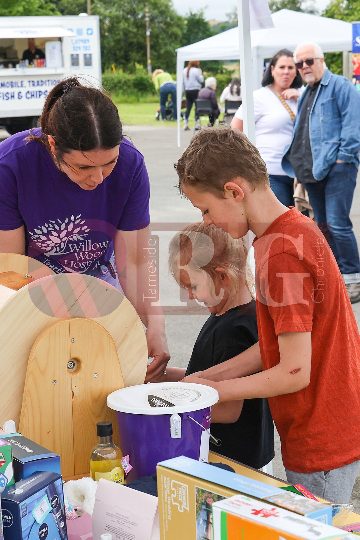 ST MARGARETS FOAM FEST GLOSSOP 2024 (34).JPG