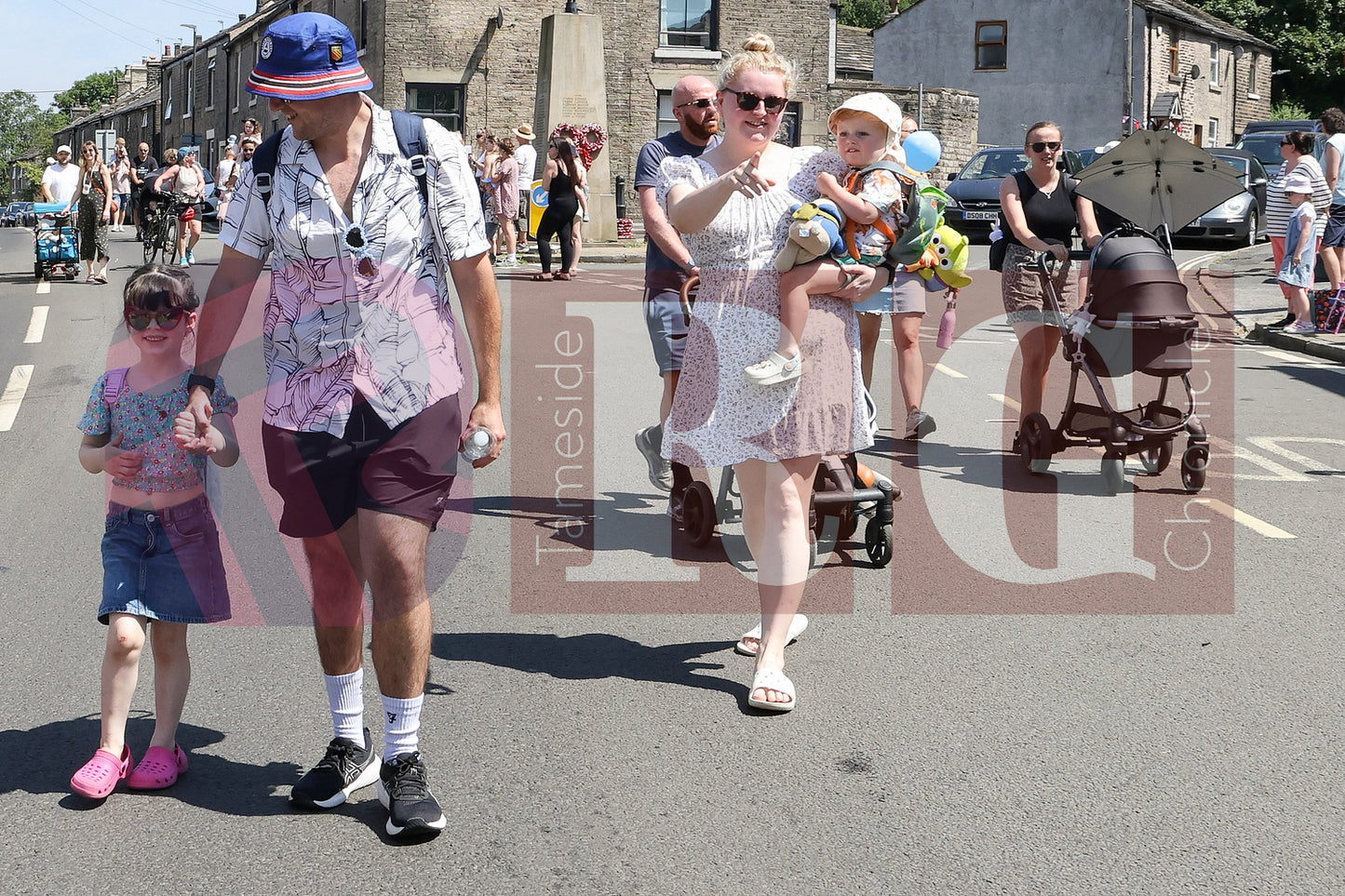 CHARLESWORTH CARNIVAL (10).JPG