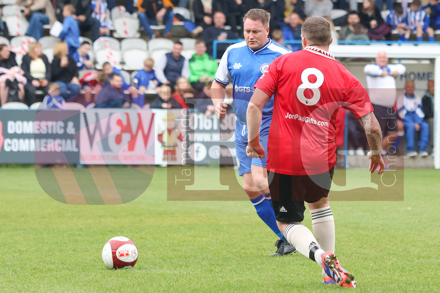 STALYBRIDGE CELTIC LEGENDS V MAN UTD LEGENDS (182).JPG